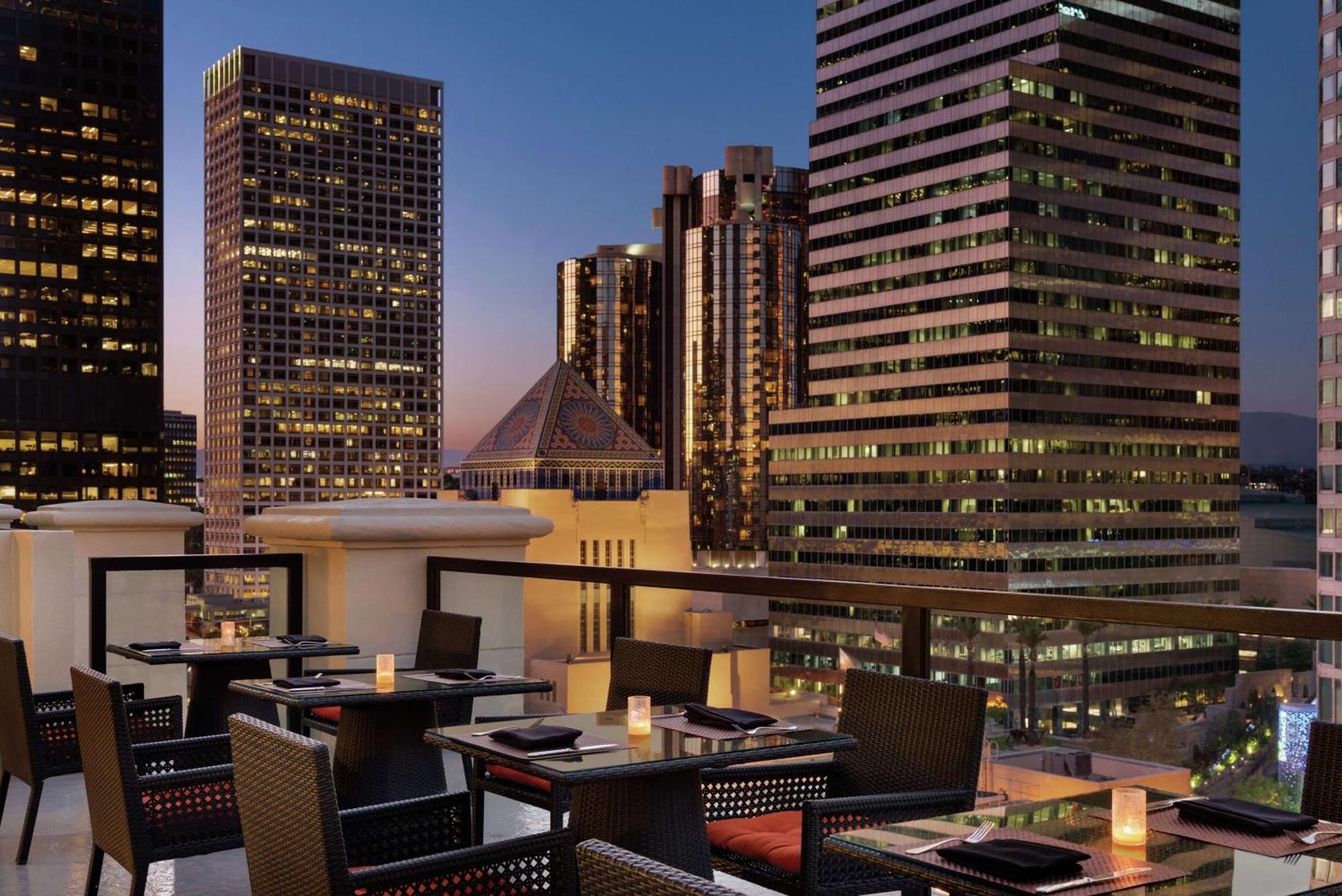 Hilton Checkers Los Angeles Exterior foto